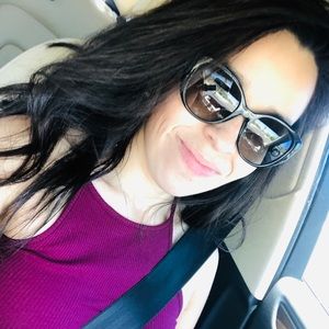 Meet your Posher, Alejandra